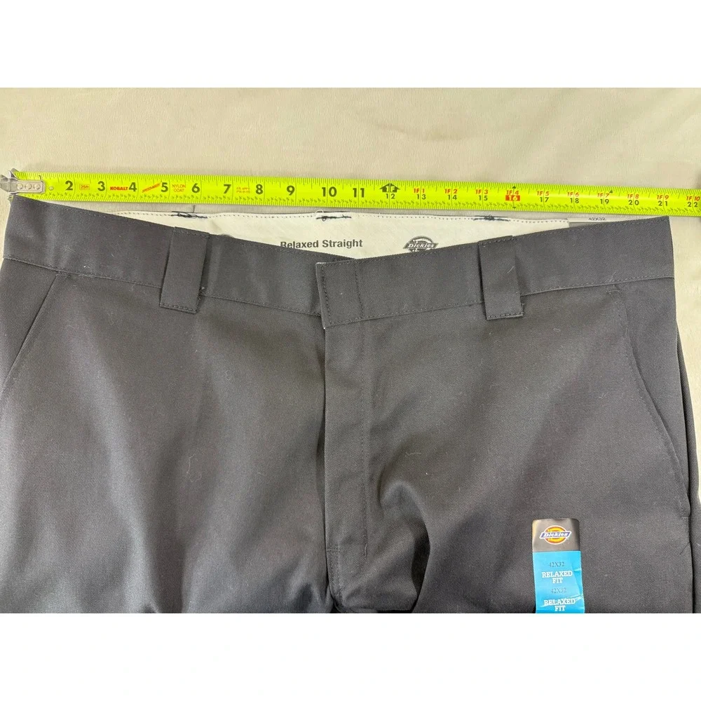 NWT Dickies Cargo Pants Men's 42x32 Black Relaxed Straight Workwear Utility